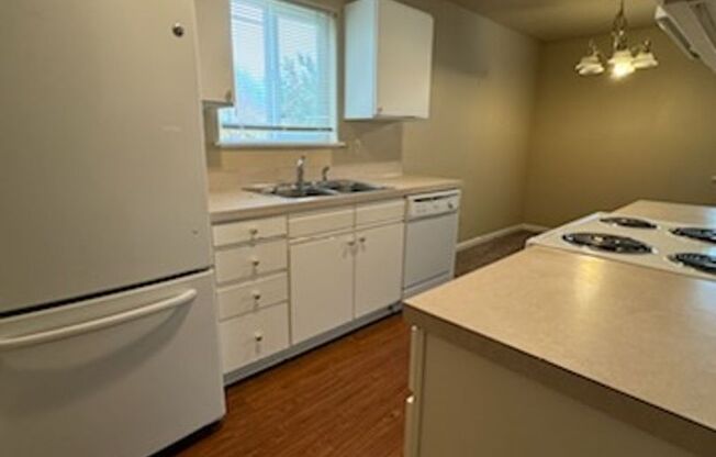 2 beds, 2 baths, $1,195