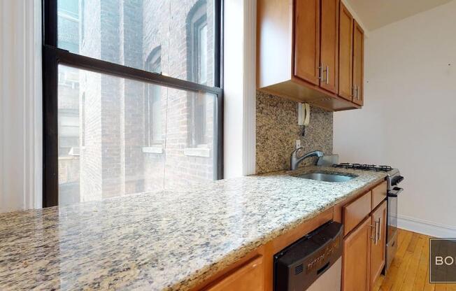 1 bed, 1 bath, $4,100, Unit 53