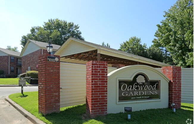 CM Properties of Fort Smith, LLC dba Oakwood Gardens