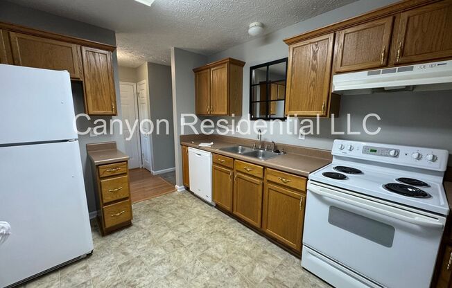 3 beds, 2 baths, $1,580