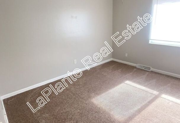 2 beds, 1.5 baths, 1,100 sqft, $1,075, Unit 7385