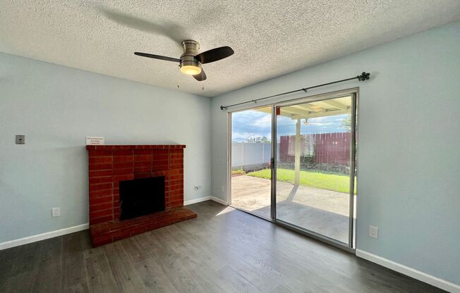 Newly remodeled 4B/2BA house w/ large backyard in San Carlos!