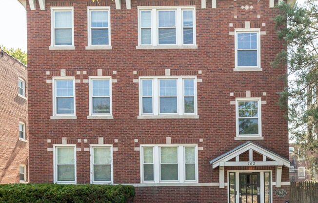 762 Kingsland