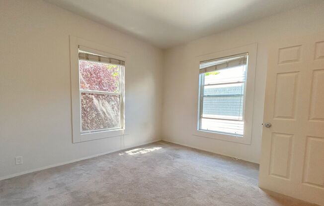 Ludlow B Apartments
