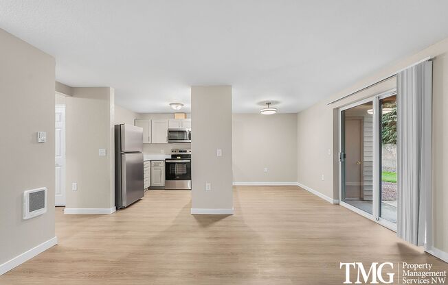 1 bed, 1 bath, 735 sqft, $1,565, Unit C36