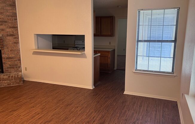 1127 Mountain View Dr