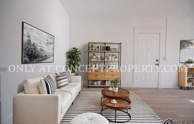 Studio, 1 bath, 285 sqft, $1,175, Unit 18