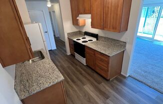 2 beds, 1 bath, 950 sqft, $2,000, Unit #11