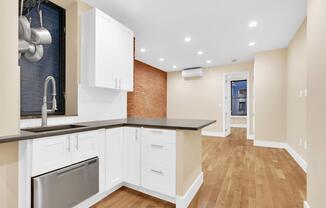 400 W 56 ST