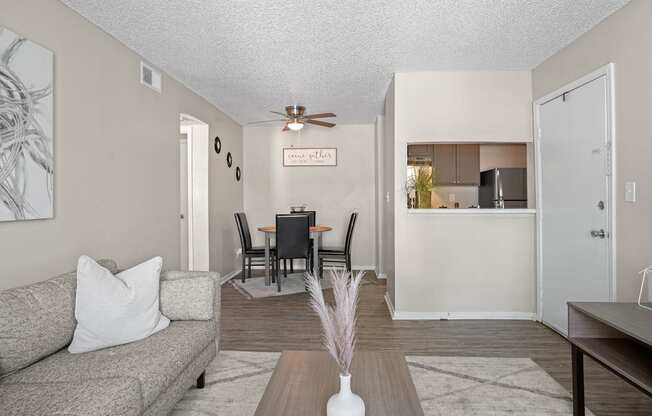 Diamond Lake Apartments