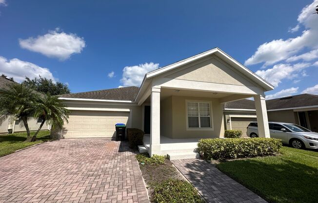 BEAUTIFUL SPACIOUS 3 BEDROOM 2 BATH SINGLE FAMILY HOME FOR RENT