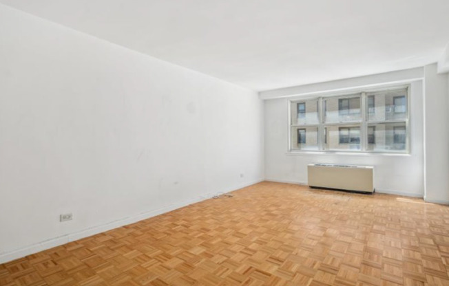 Studio, 1 bath, 605 sqft, $4,600, Unit 1-PHD