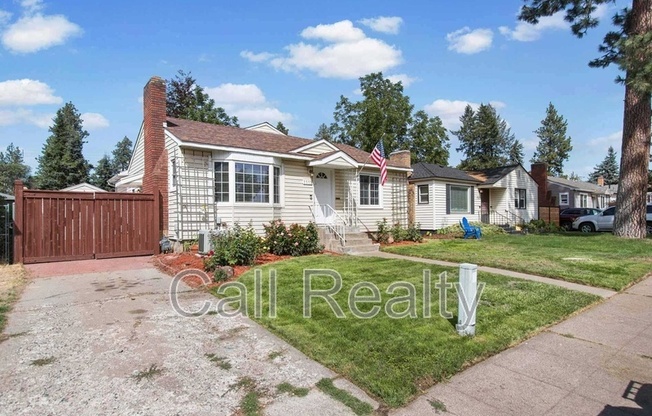 1117 E 33 AVE
