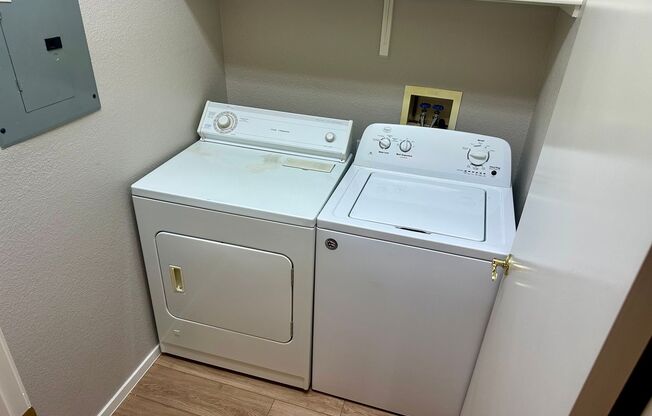 2 beds, 2 baths, $1,650, Unit UNIT 2011