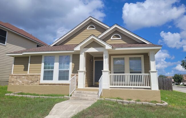 One-Story 3BR Corner Home | Oversized Primary Suite | Detached 2-Car Garage