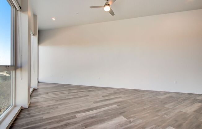 Studio, 1 bath, 430 sqft, $1,850, Unit 812