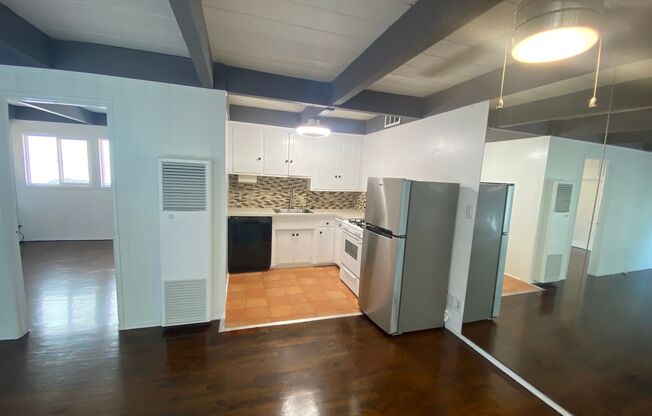 1 bed, 1 bath, 650 sqft, $2,295, Unit 3