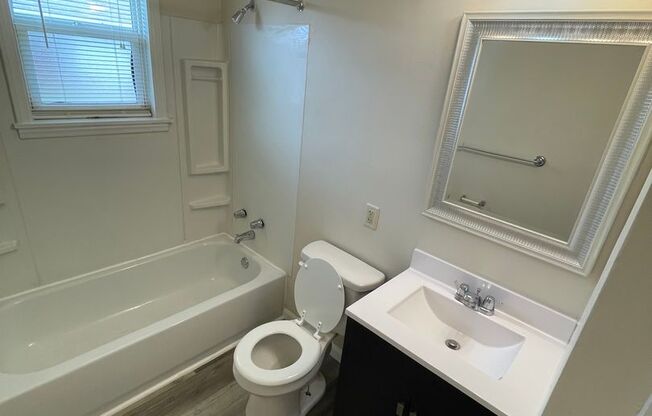2 beds, 1 bath, 1,400 sqft, $1,084, Unit 4420-10