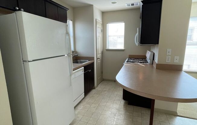 1bed/1bath Garage Apartment