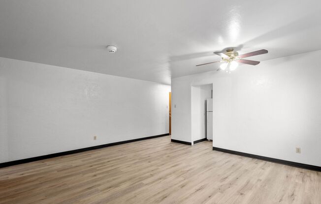 1 bed, 1 bath, 800 sqft, $999, Unit 2117 Brownsville Road - B16
