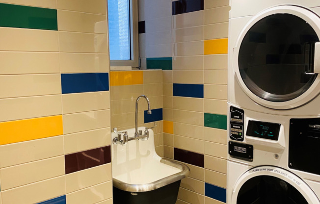 Studio, 1 bath, $4,380, Unit 6J