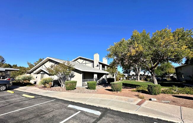 2 beds, 2 baths, $1,400