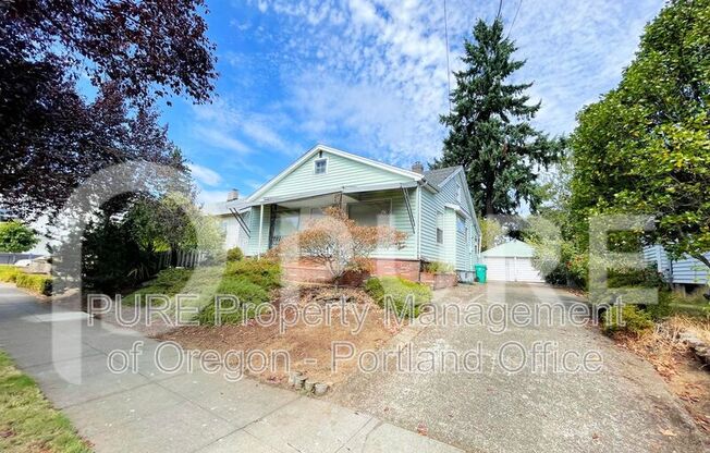 1737 N ROSA PARKS WAY