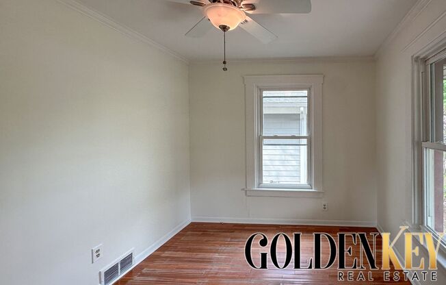 3 Bedroom 2 Bath Home in the Heart of Royal Oak!