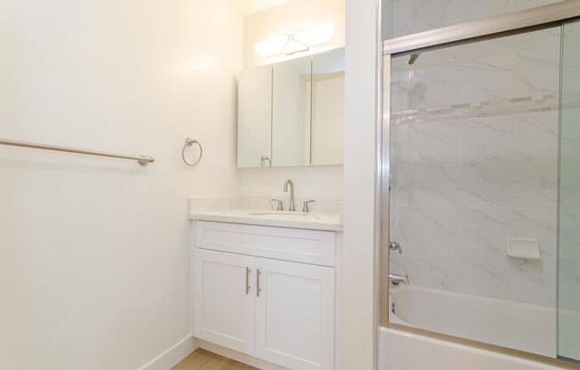 3 beds, 3 baths, 1,780 sqft, $5,600, Unit 102