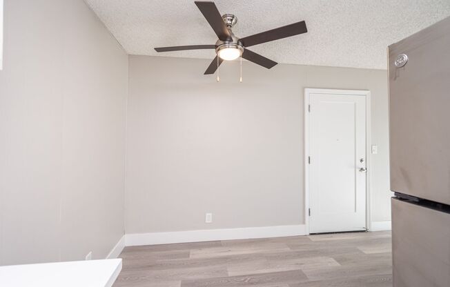 2 beds, 1 bath, 760 sqft, $1,825