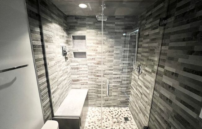 2 beds, 2 baths, $1,500, Unit # 1074