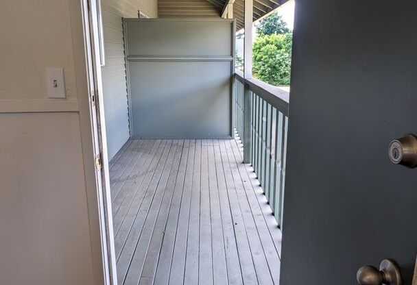 3 beds, 1.5 baths, 1,500 sqft, $1,893, Unit 2712-3