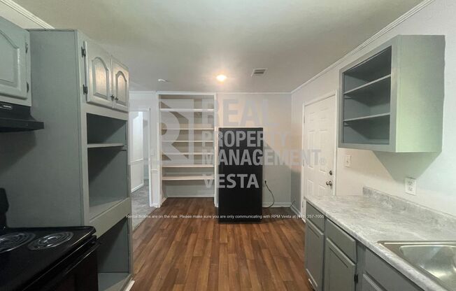 3795 SPENCER CIR