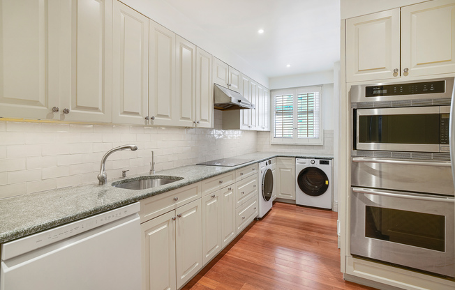 175 E 62 ST