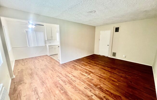 2 beds, 1 bath, $2,295