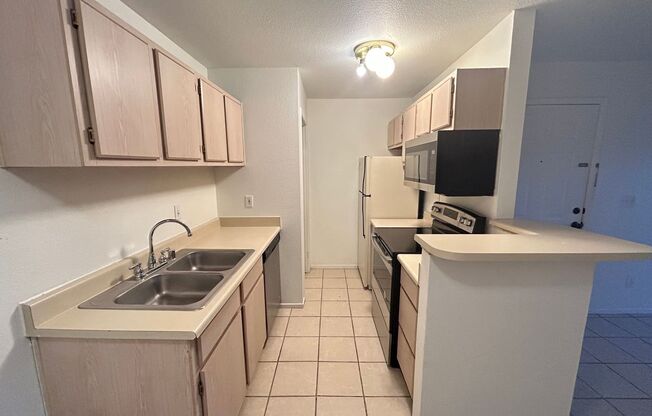 1st Floor 1-Bedroom 1-Bathroom unit!