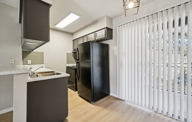 Studio, 1 bath, 483 sqft, $600