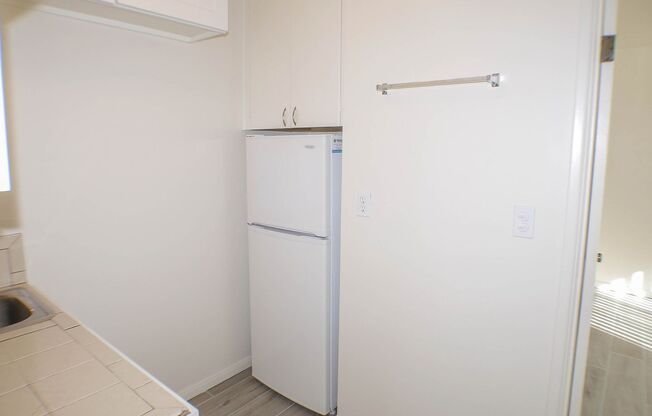 1 bed, 1 bath, 425 sqft, $1,995, Unit C