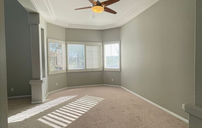 3 beds, 2.5 baths, $3,300