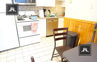153 Strathmore Rd Apt 1