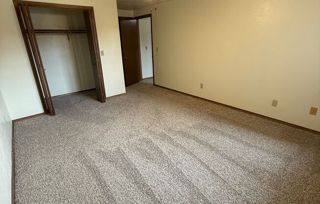 2 beds, 2 baths, 1,029 sqft, $1,209, Unit 1901-039