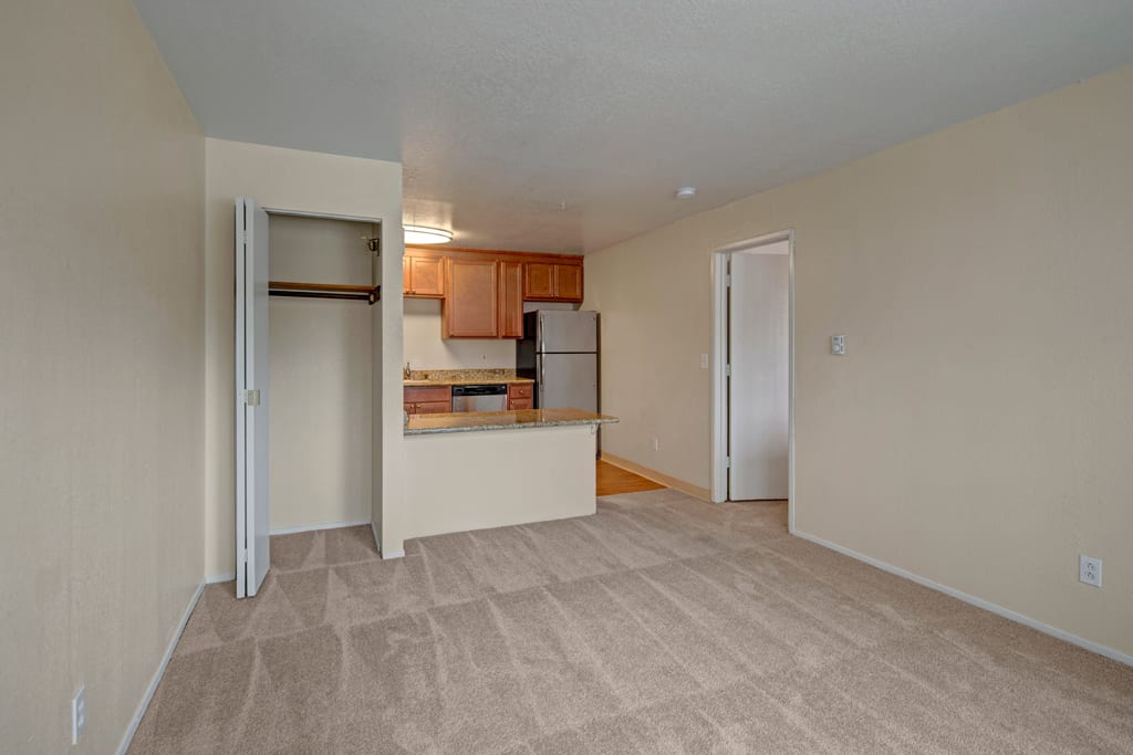 Welcome to The Club at Eagle Point Apartment Homes