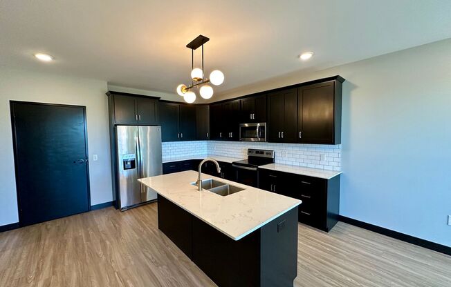 1 bed, 1 bath, $1,355, Unit 310
