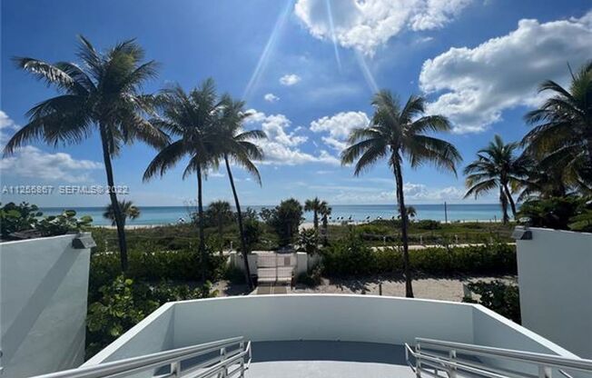 2 beds, 2 baths, 1,030 sqft, $4,000, Unit 5161 Collins Ave appt 1711