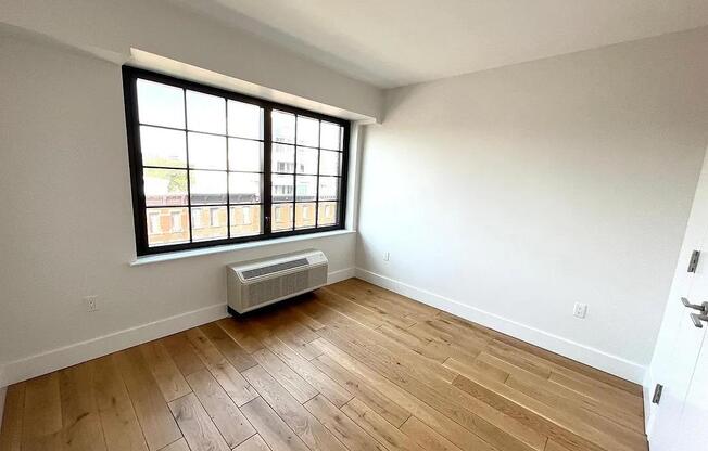 2 beds, 2 baths, $4,800, Unit 5-A