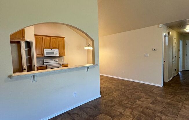 3 beds, 2 baths, $1,800, Unit 1202 Lindsey Lane Unit A