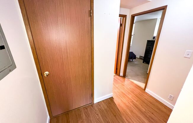 2 beds, 1 bath, 788 sqft, $2,395, Unit 102