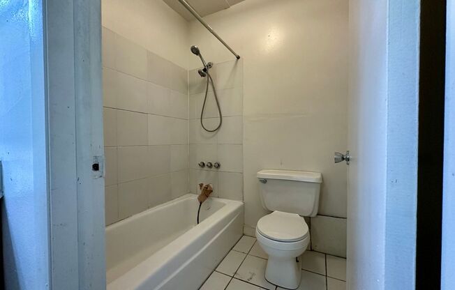 1 bed, 1 bath, $1,195, Unit 102