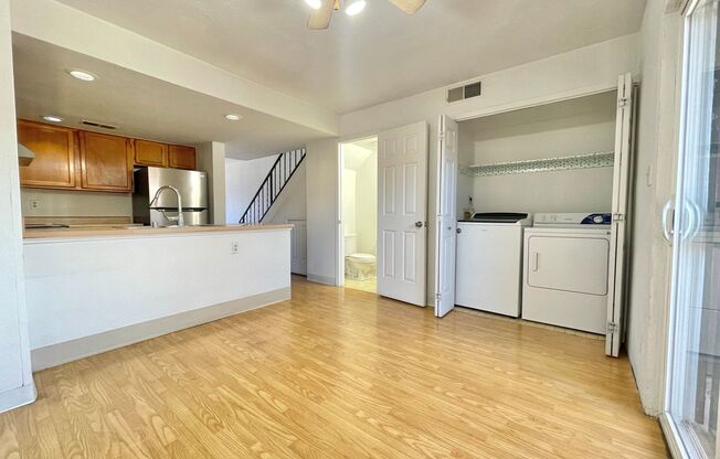 Cozy 2 Bedroom 2.5 Bathroom In The Heart of ABQ!