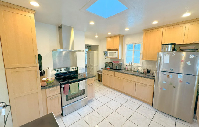 86 EVERGLADE DR